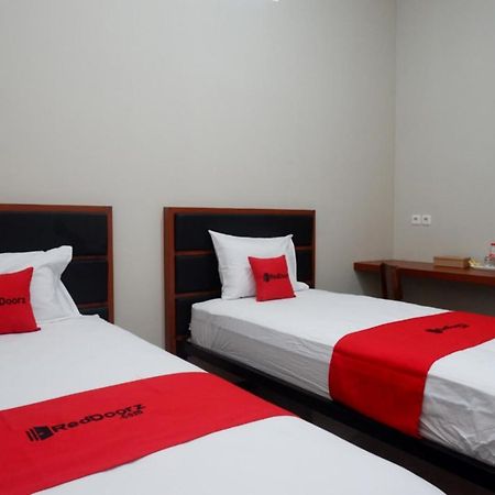 Hotel Reddoorz Near Kampus Ump Purwokerto 2 Sumbang Exteriér fotografie