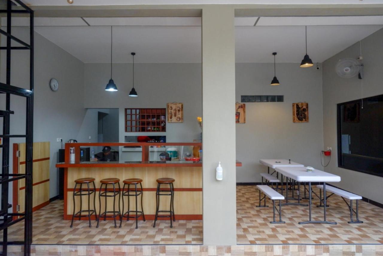Hotel Reddoorz Near Kampus Ump Purwokerto 2 Sumbang Exteriér fotografie