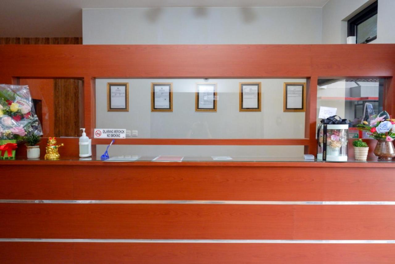 Hotel Reddoorz Near Kampus Ump Purwokerto 2 Sumbang Exteriér fotografie