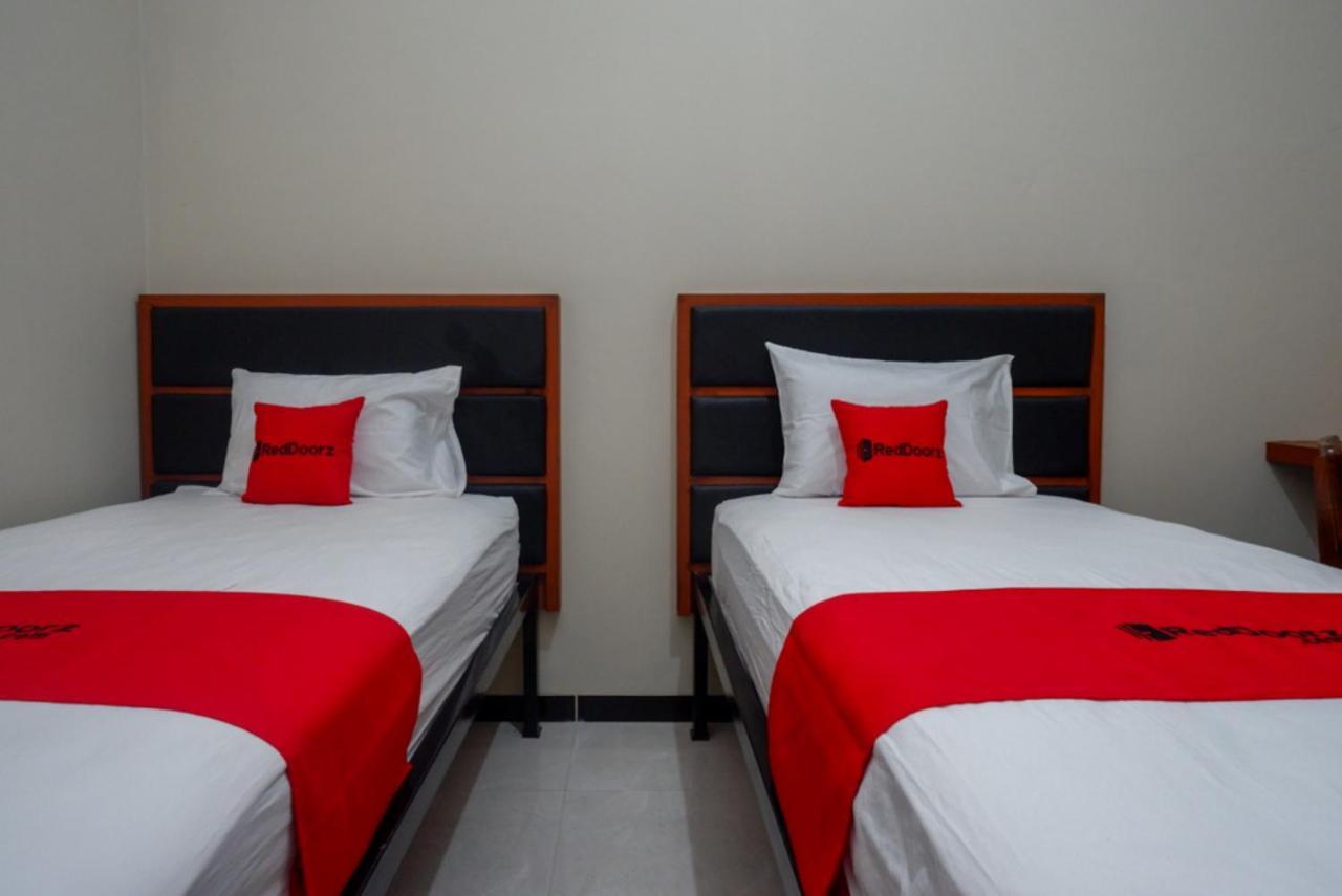 Hotel Reddoorz Near Kampus Ump Purwokerto 2 Sumbang Exteriér fotografie