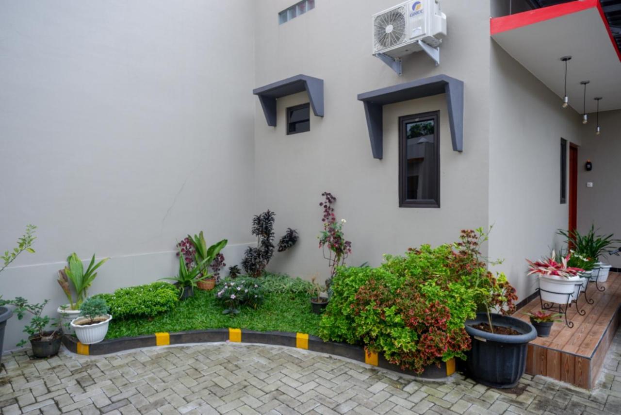 Hotel Reddoorz Near Kampus Ump Purwokerto 2 Sumbang Exteriér fotografie